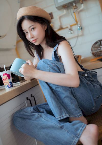 八头身美女