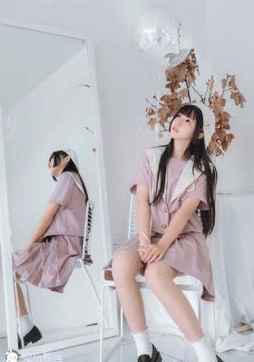 女同桌用手揉我的jiji